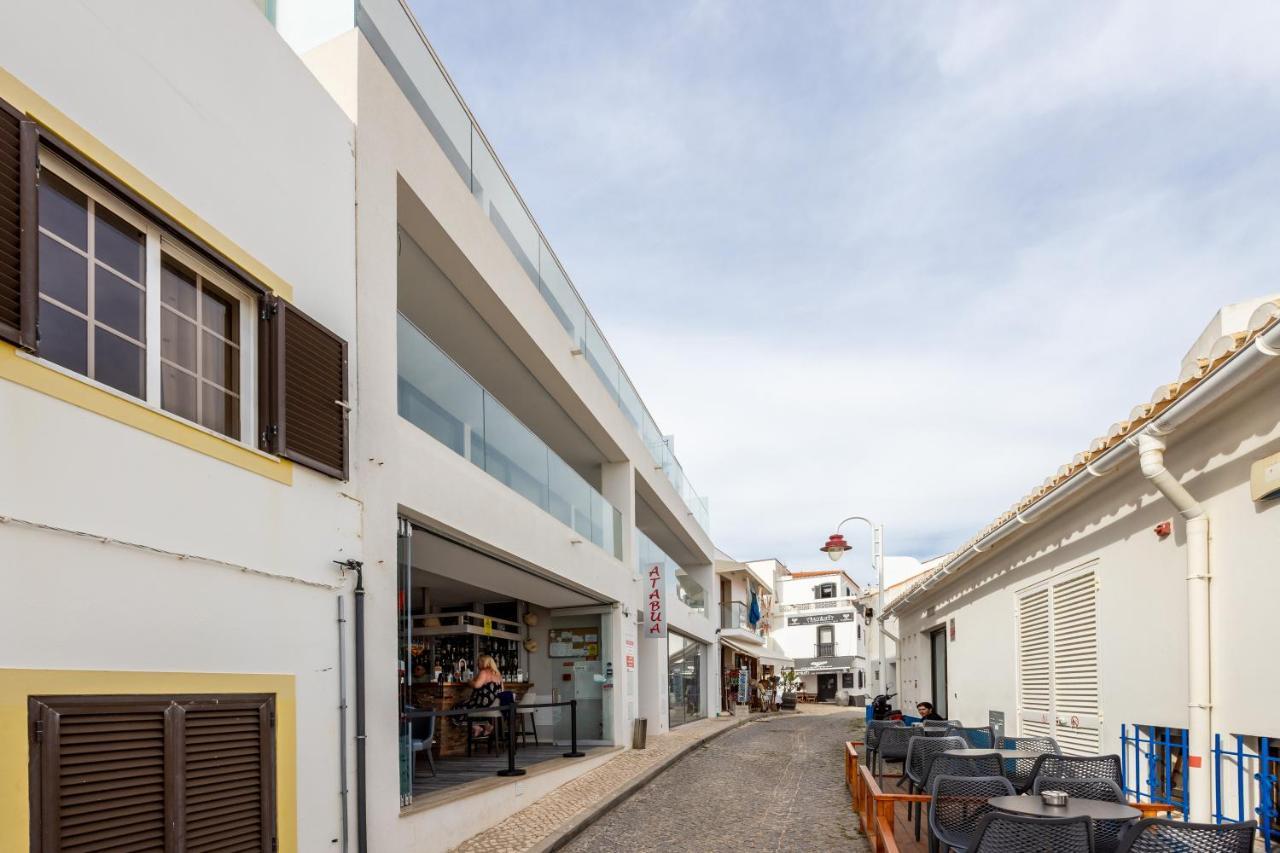 Frontline Seaview Apartment Budens Exterior photo